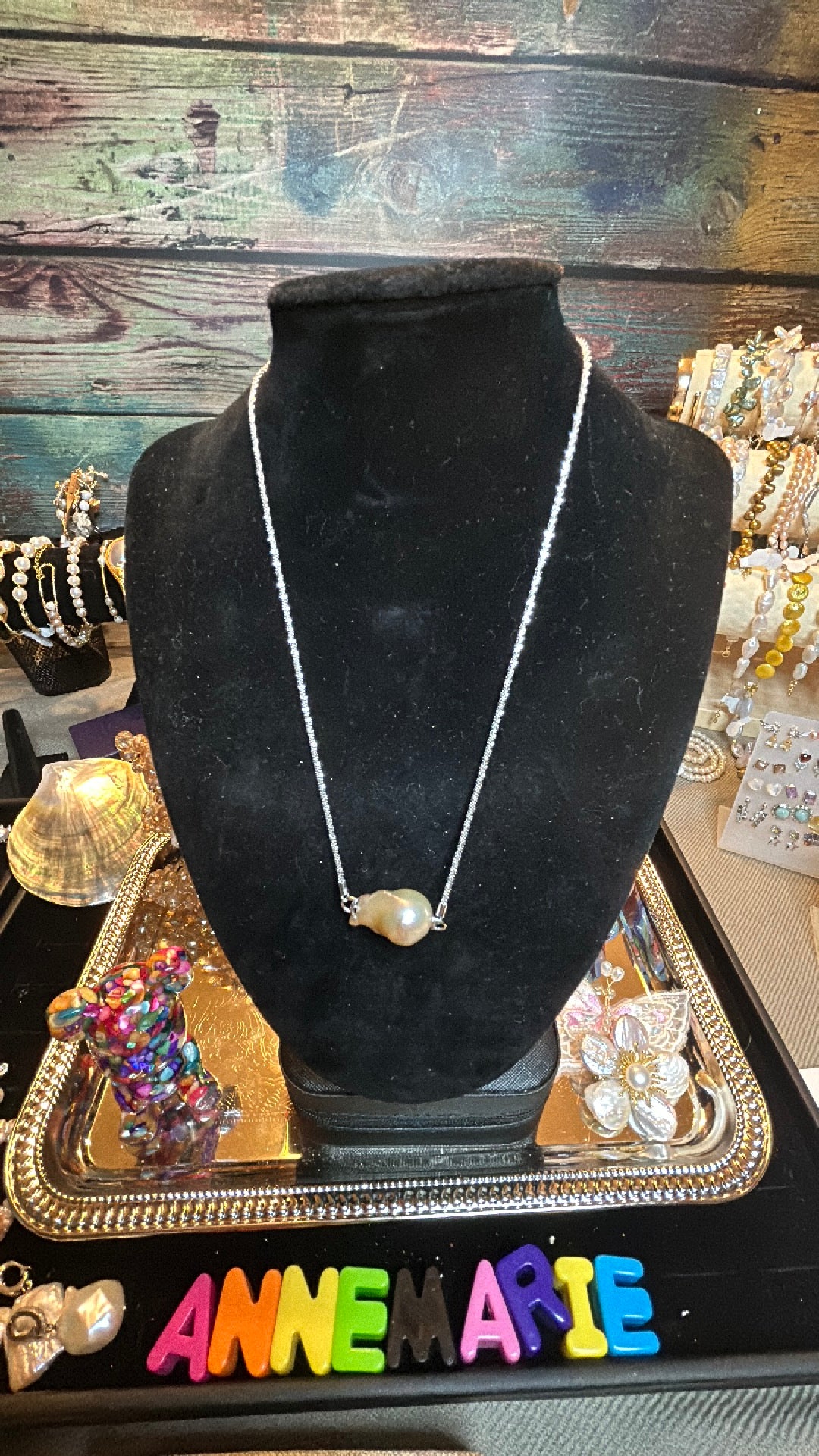 Stunning champagne baroque solitaire necklace