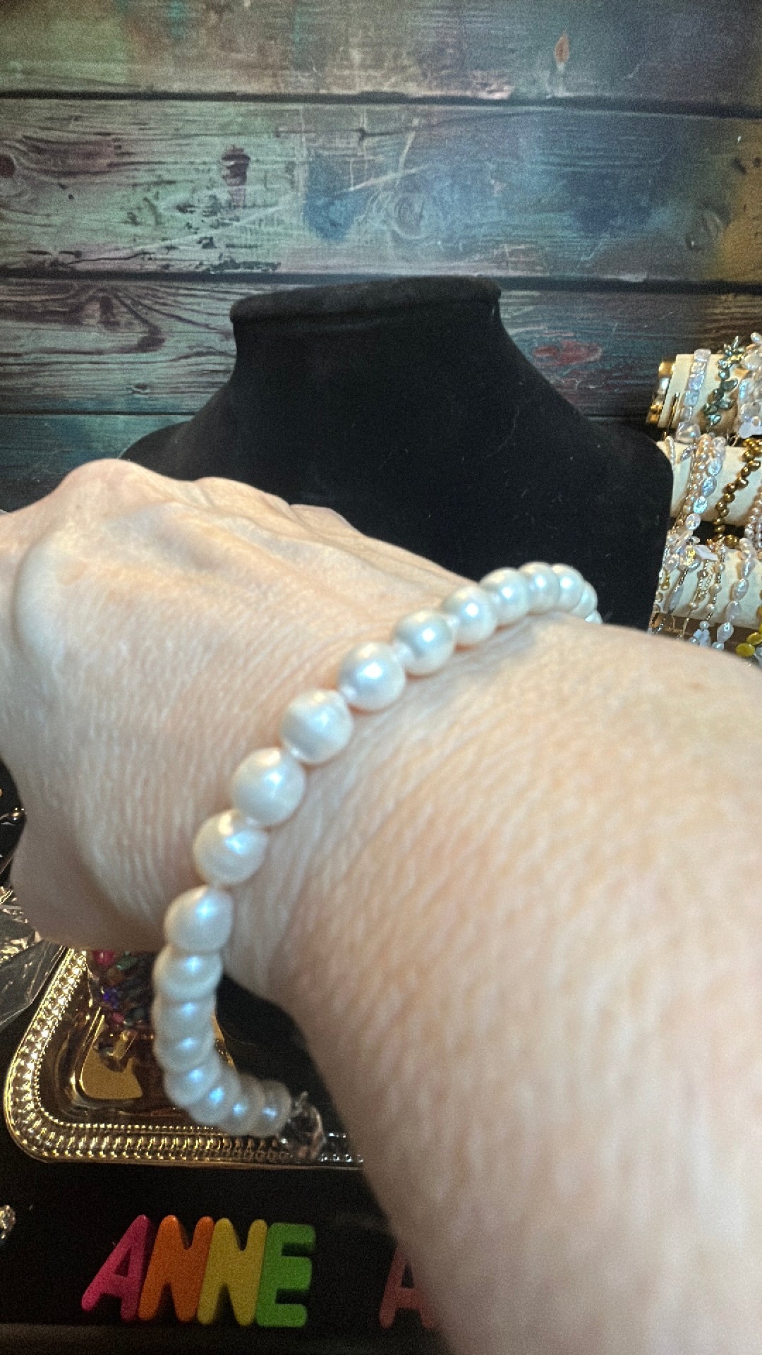 A perfect white pearl bracelet