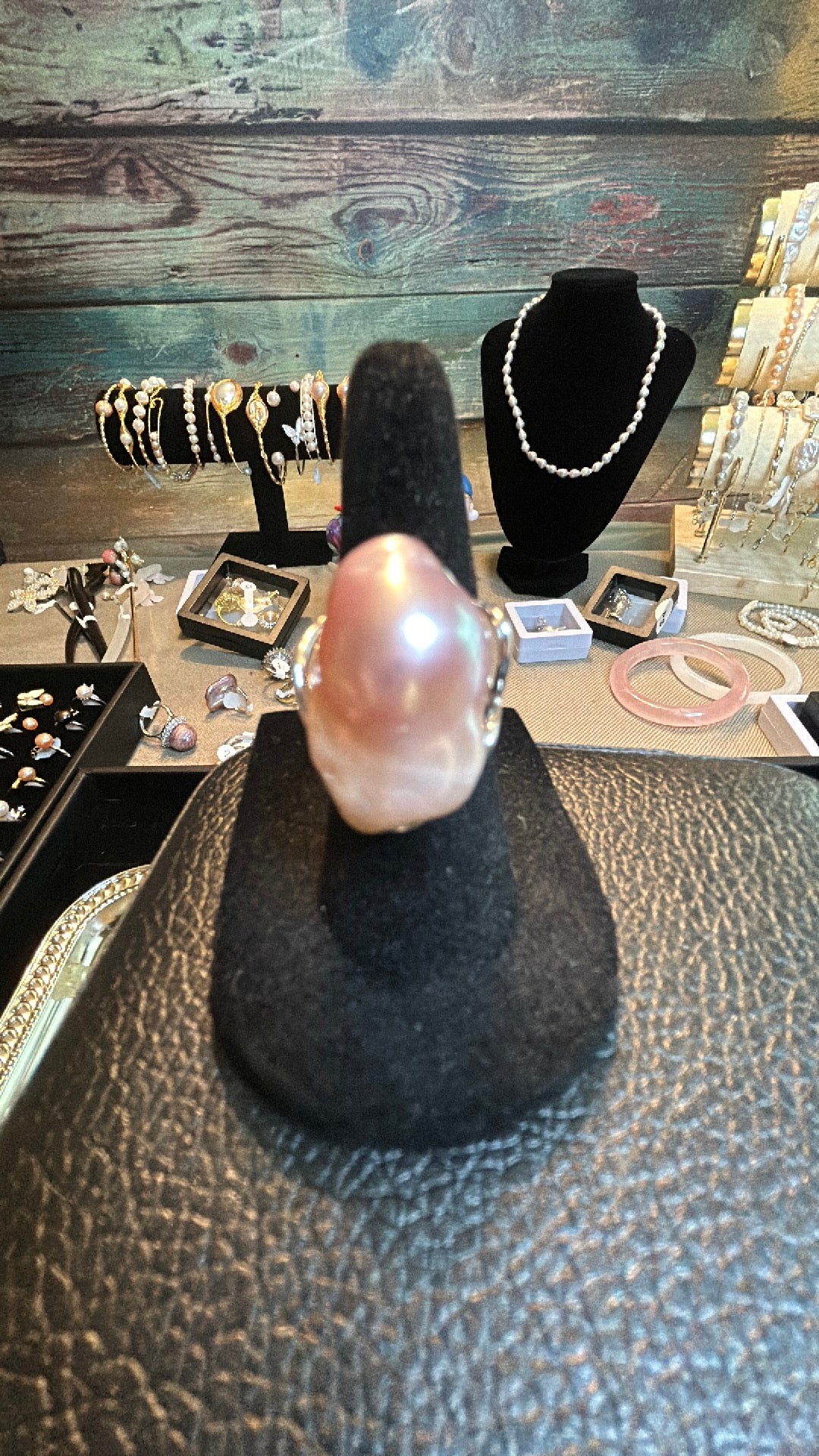 Pink baroque ring adjustable