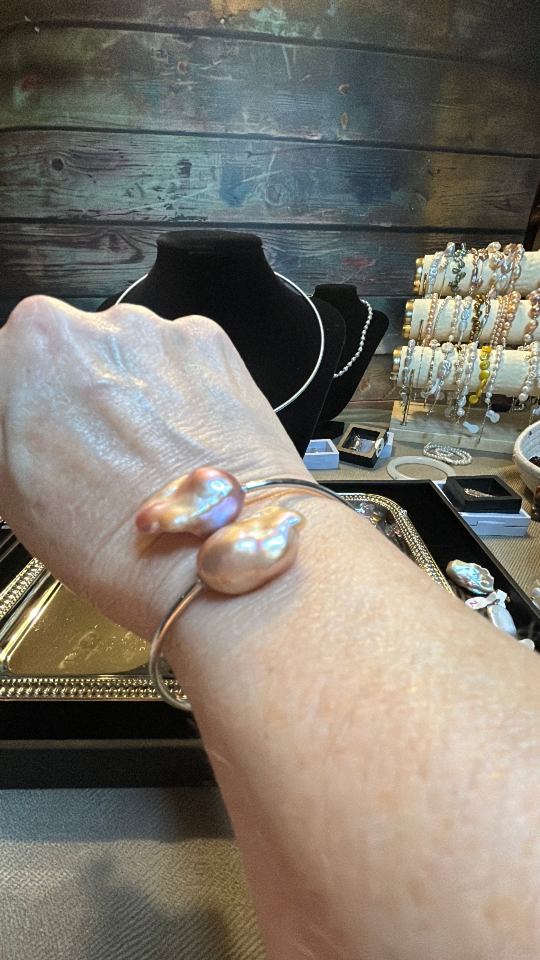 Double baroque bangle bracelet