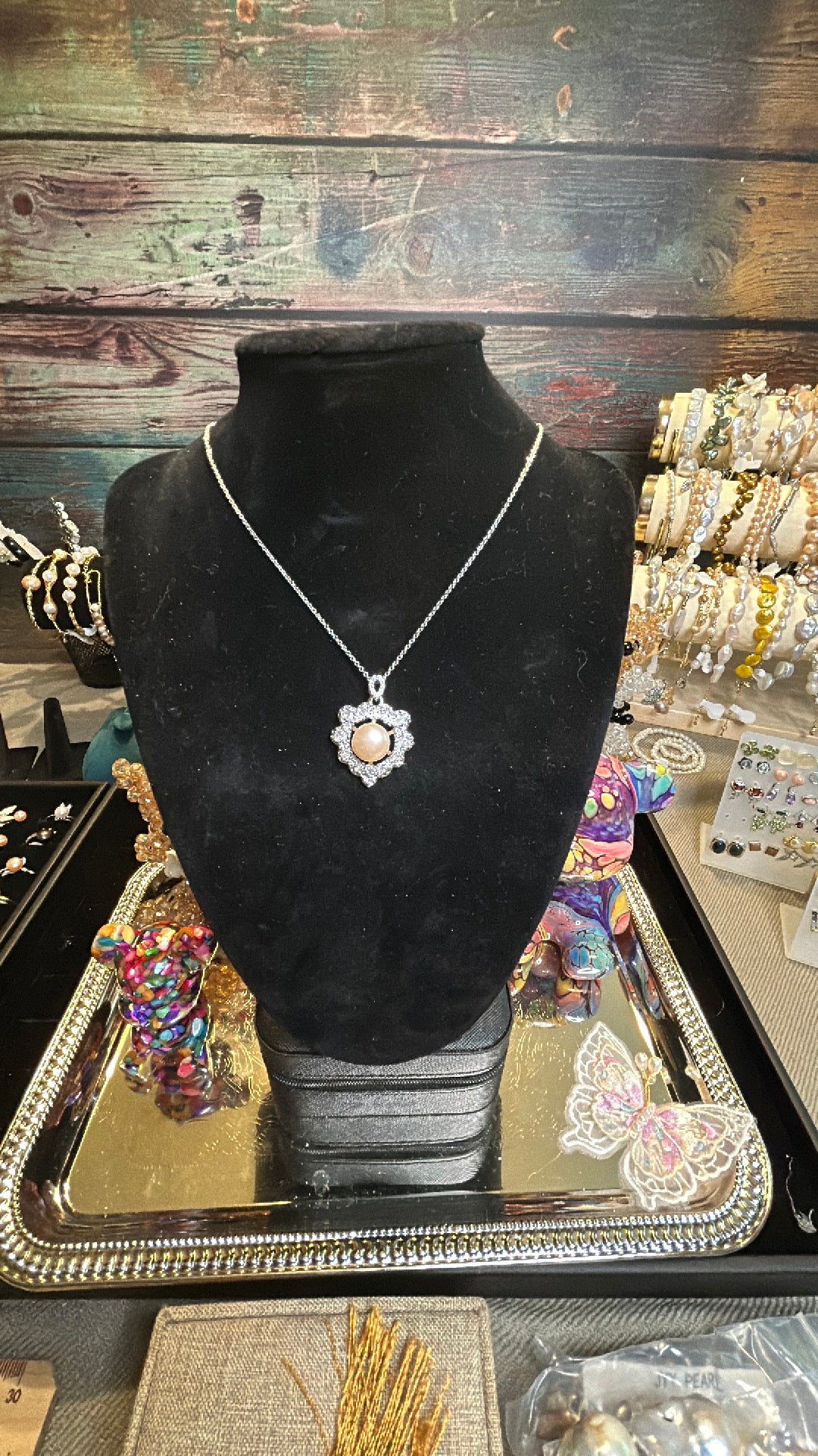 Champagne pearl necklace