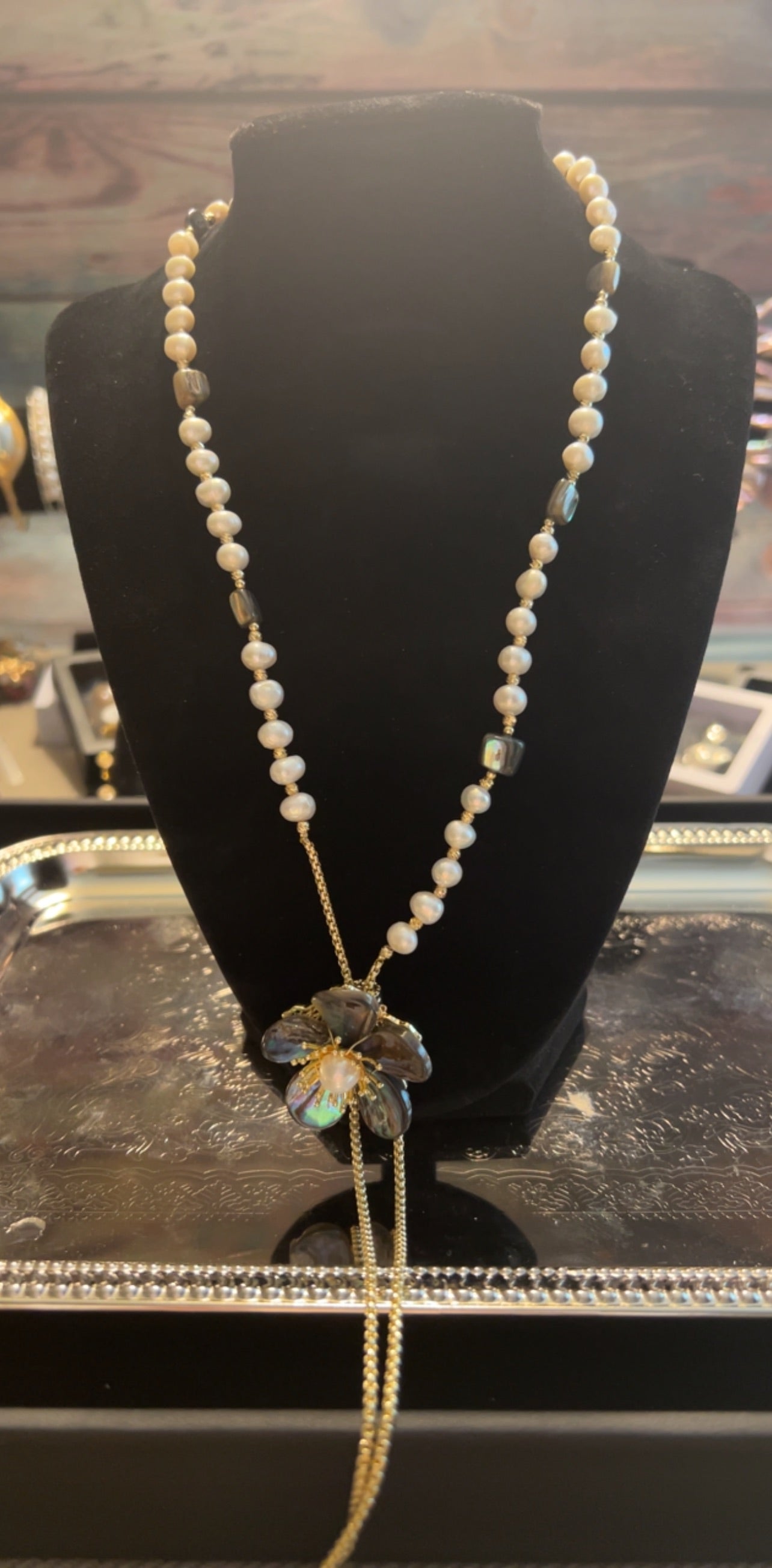 Floral lariat necklace