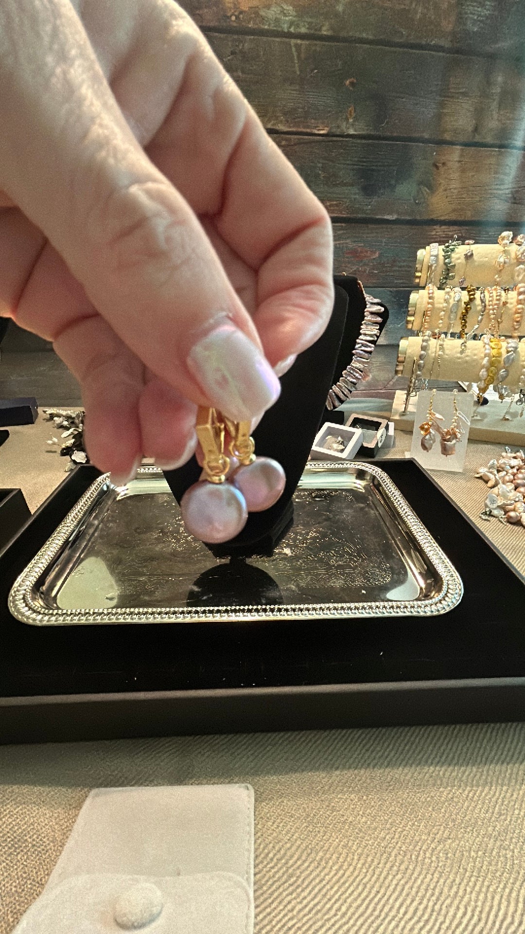 Round baroque golden disk earrings