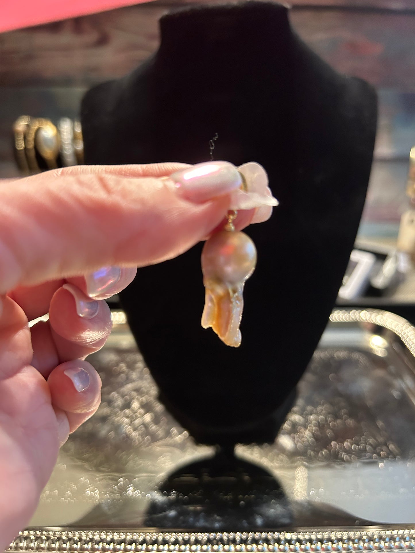 Long yellow baroque pendant