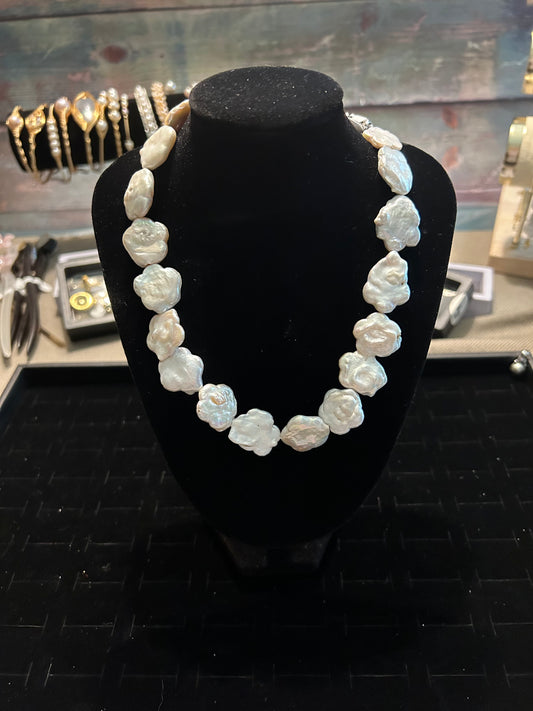 White Flower Baroque Necklace