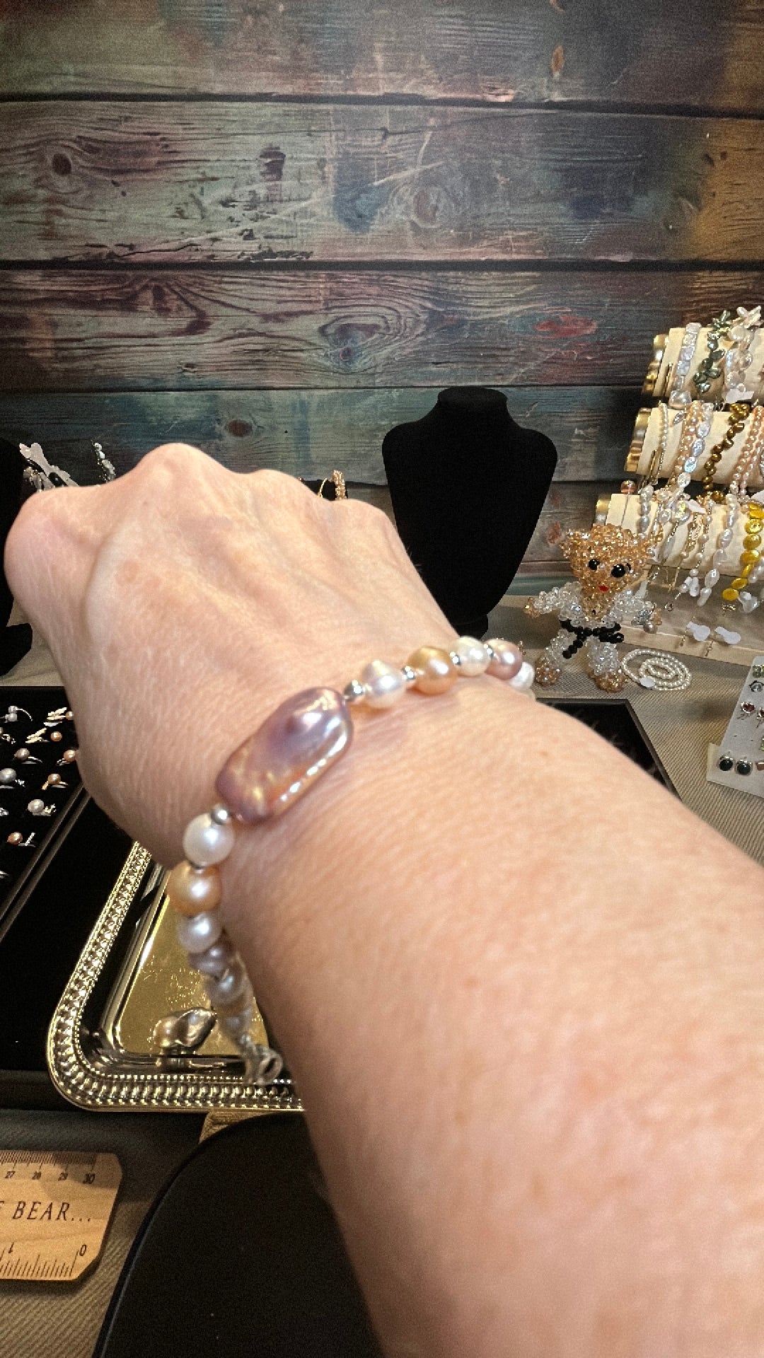 Single baroque with multicolor freshwater pearls bracelet