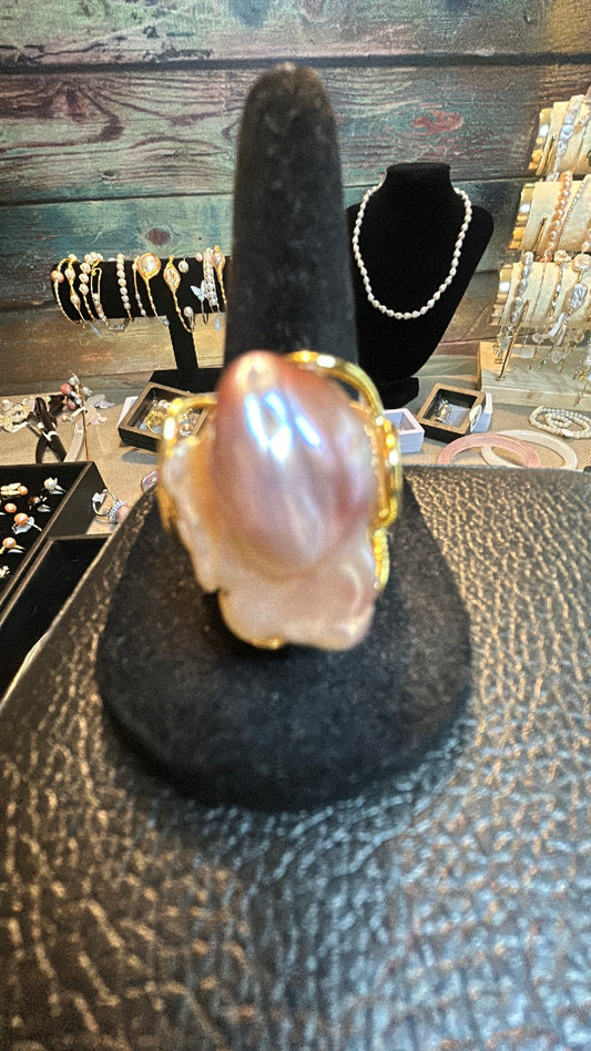 Magical pink baroque ring adjustable
