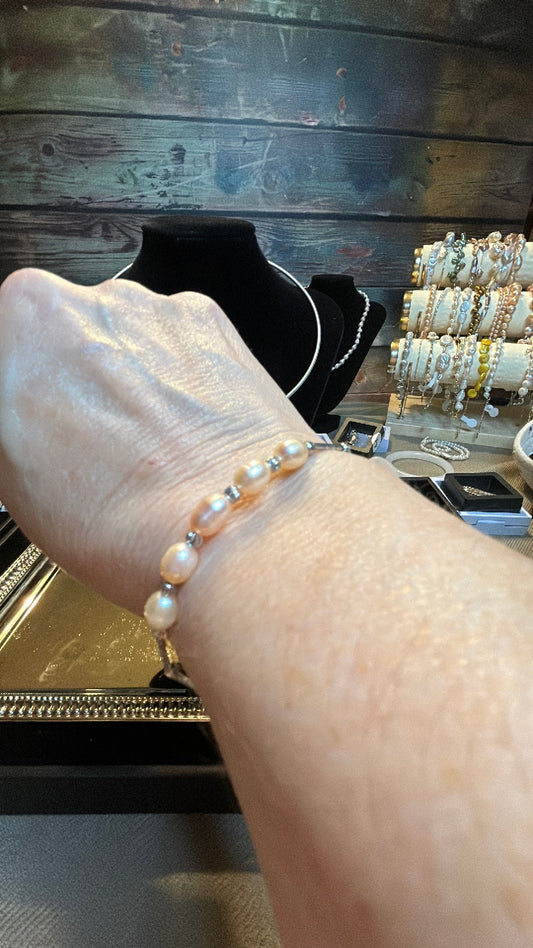 Peach freshwater pearl cuff bracelet