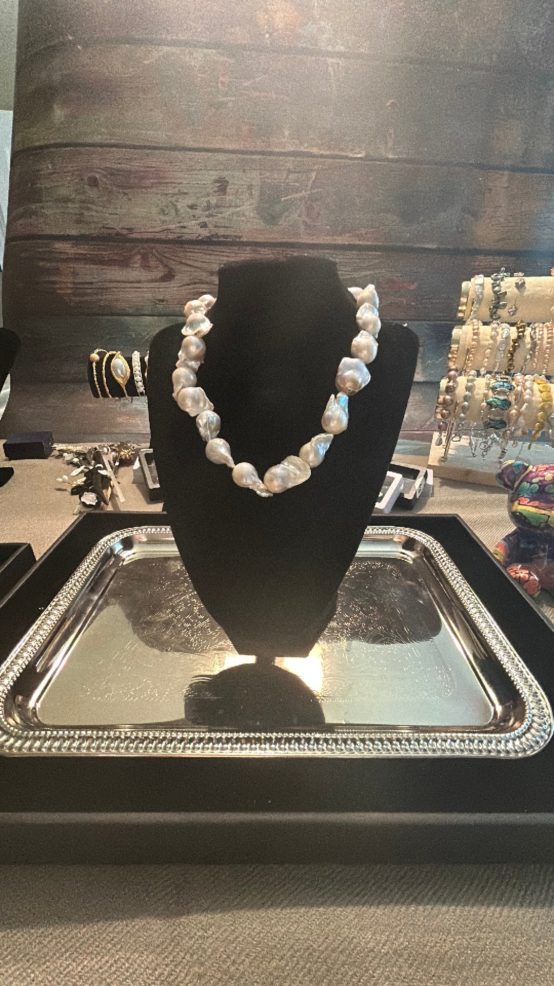 High quality silver full baroque necklace