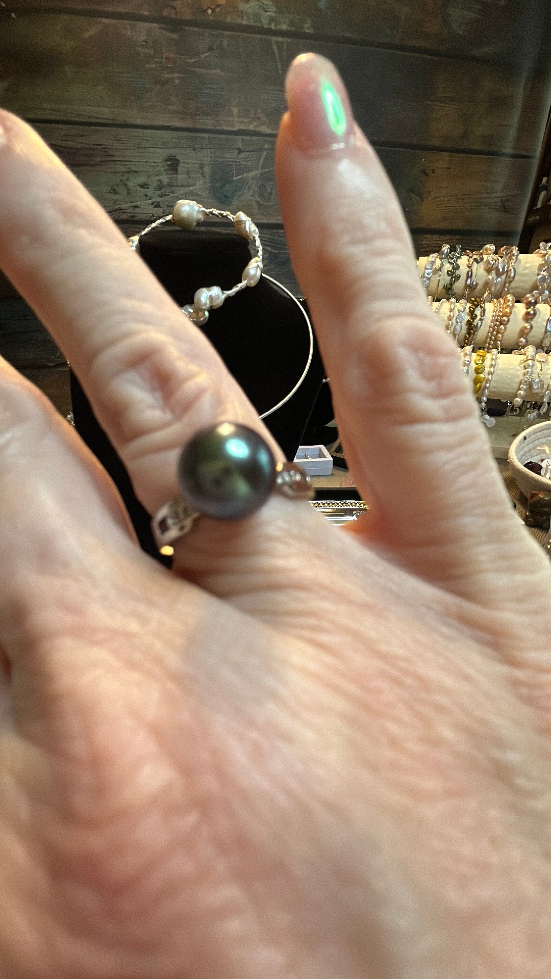 Deep green freshwater pear ring adjustable