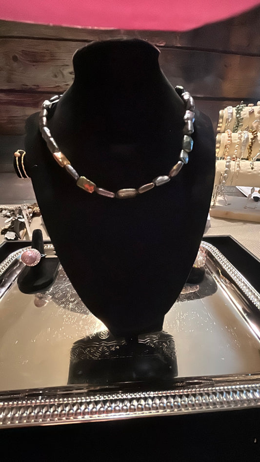 Deep purple rectangular full baroque necklace