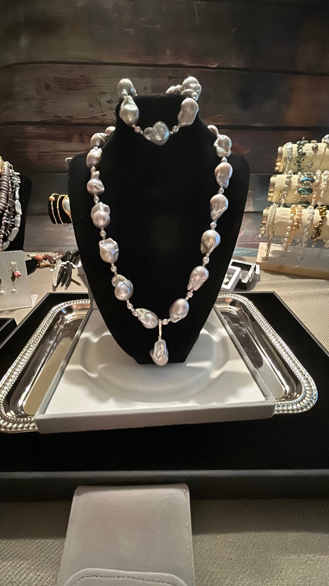 Super high quality silver baroque necklace with pendant & bracelet set