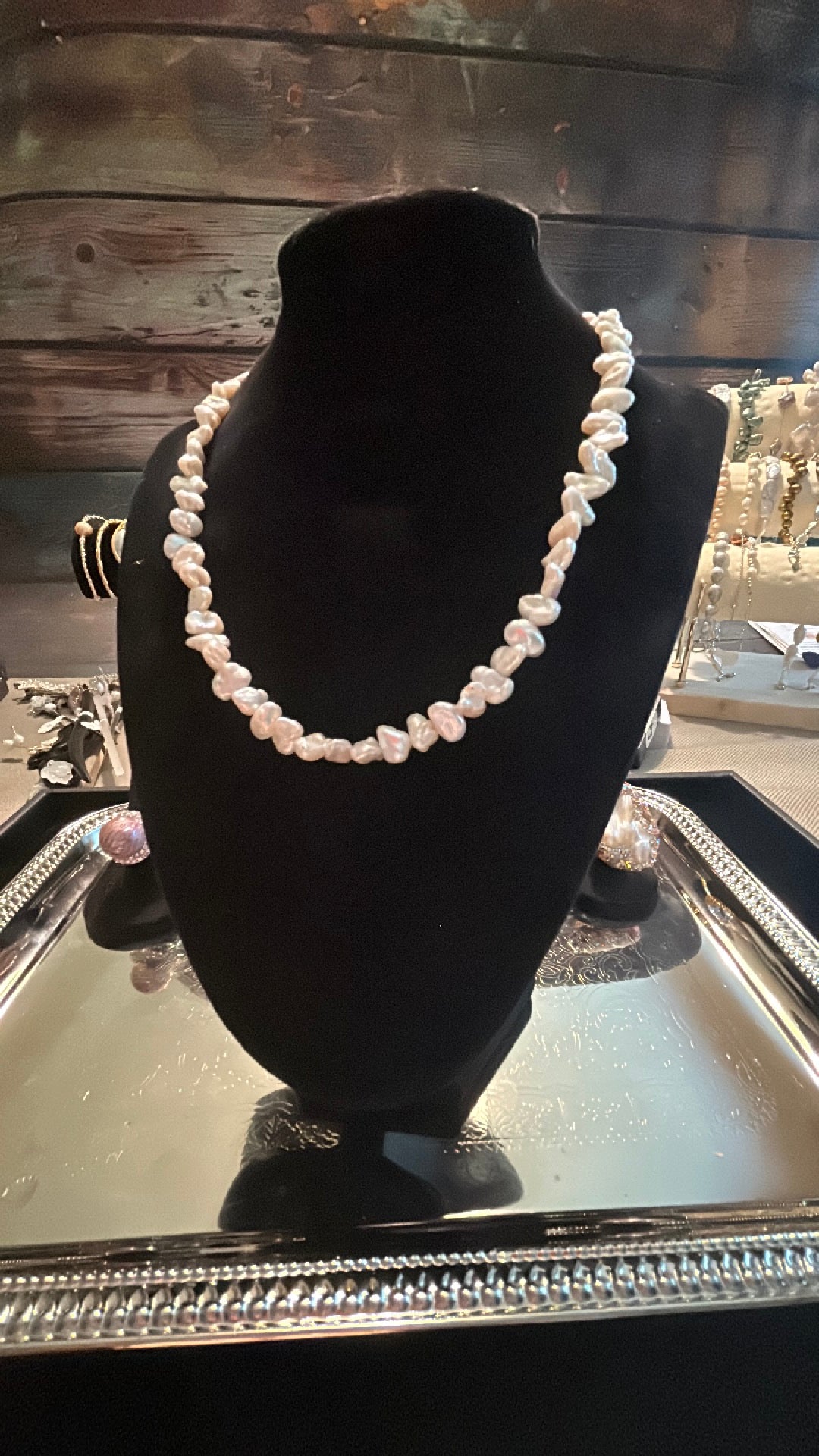 Baby baroque necklace