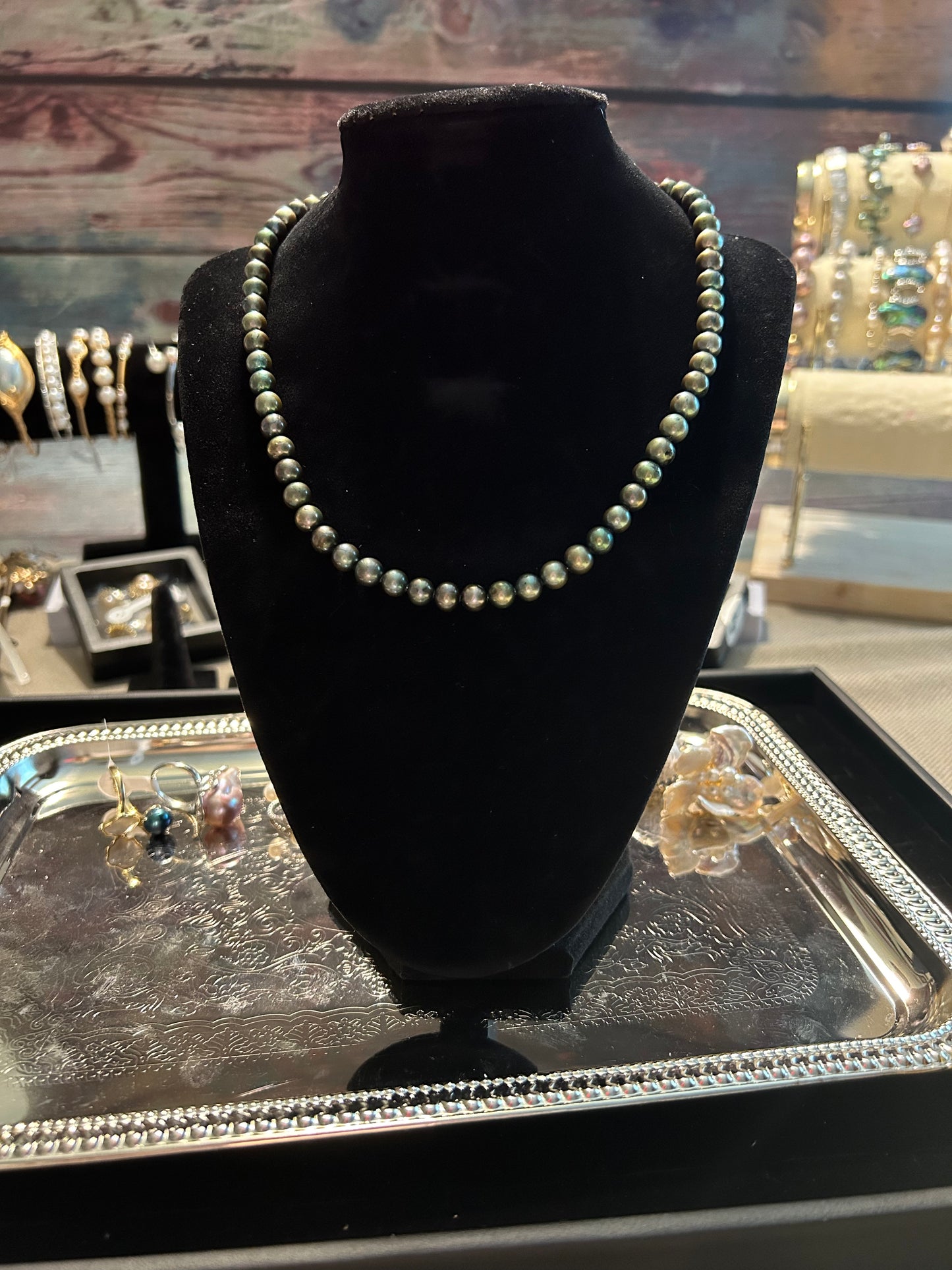 Deep green freshwater pearl necklace