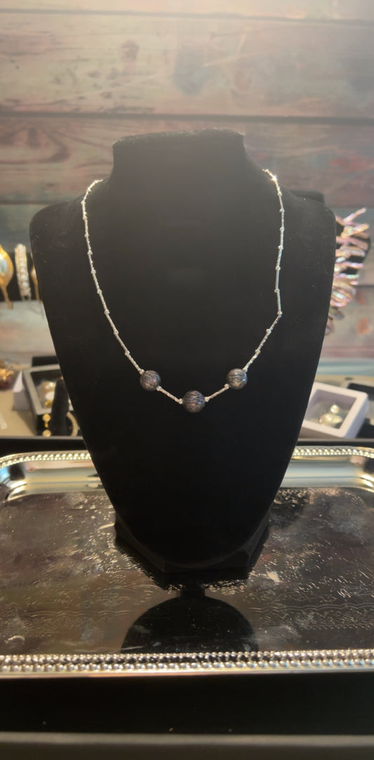 Black dragon scale pearl necklace