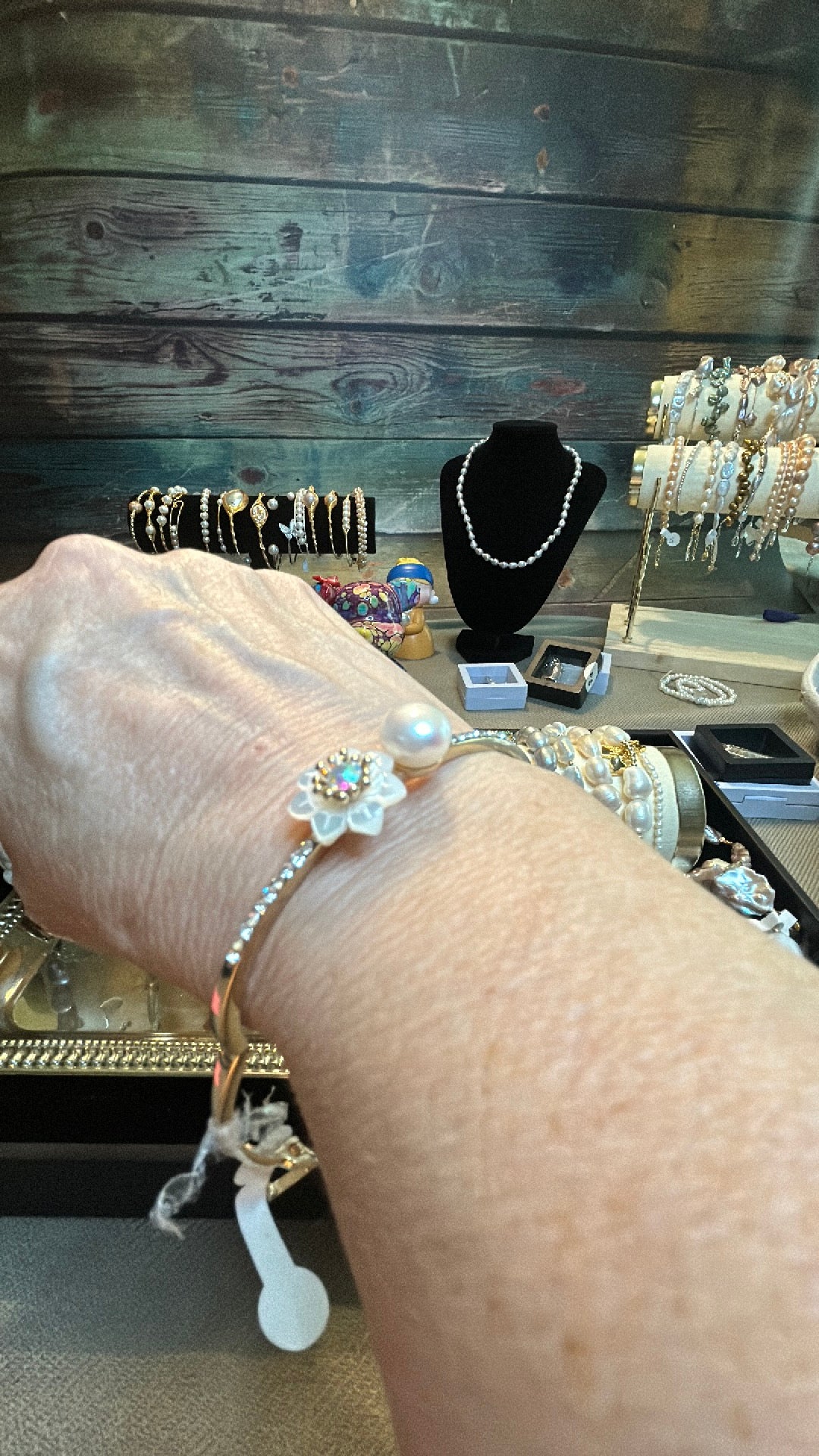 Freshwater pearl & CZ crystal bracelet