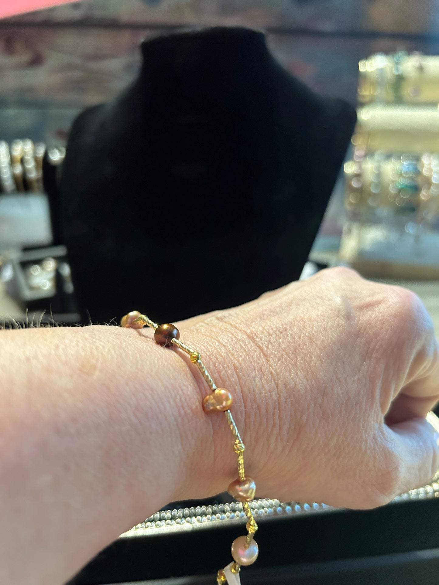 Multi colored baroque bracelet