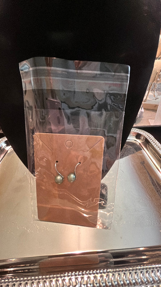 Green dangle freshwater pearl earrings