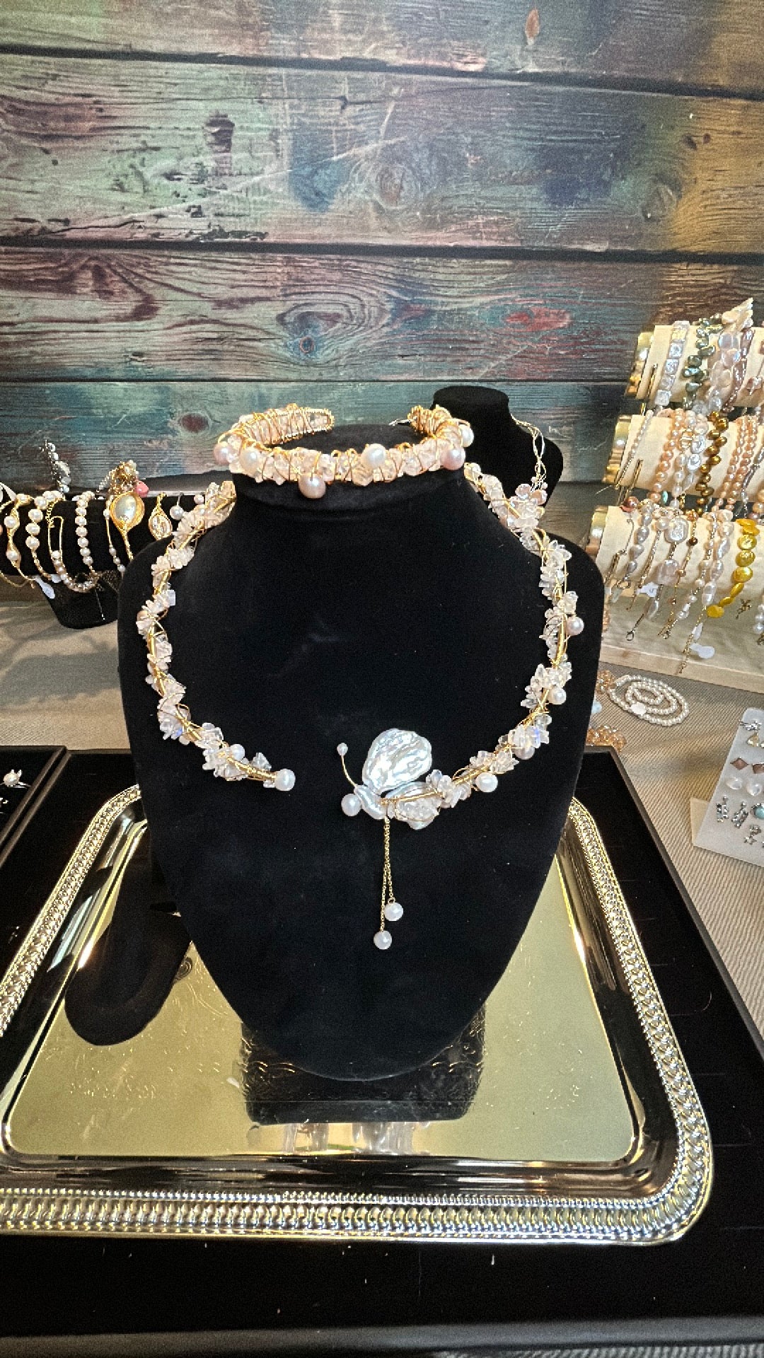 White quartz & freshwater pearl with baroque butterfly choker & matching bracelet