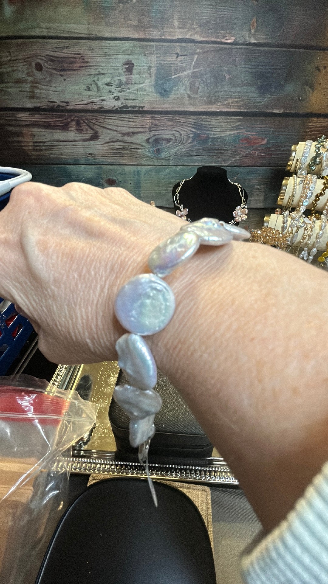 White baroque bracelet