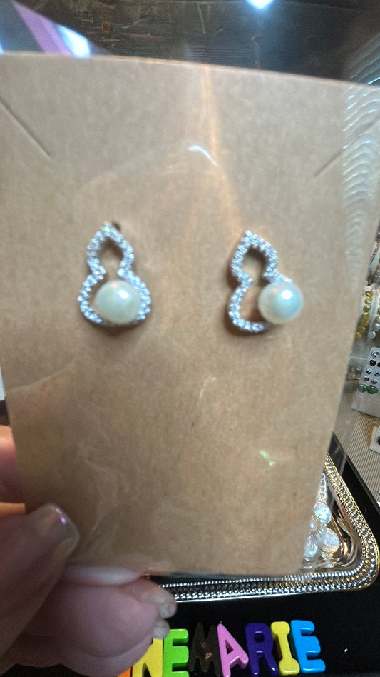 Silver crystal & pearl earrings