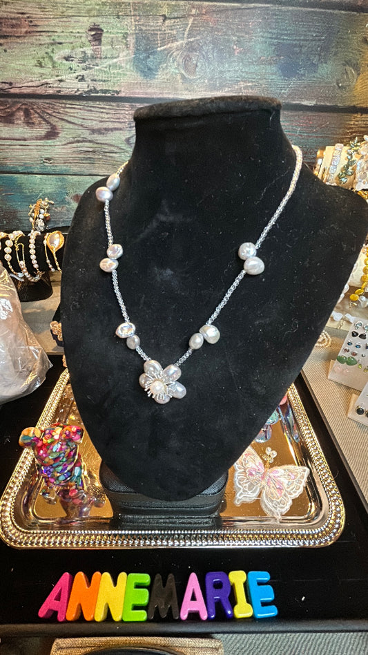 Silver baroque floral necklace