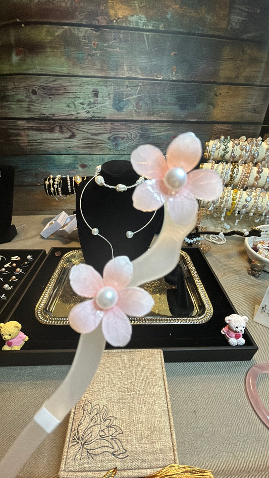 Freshwater pearl flowers hair stick