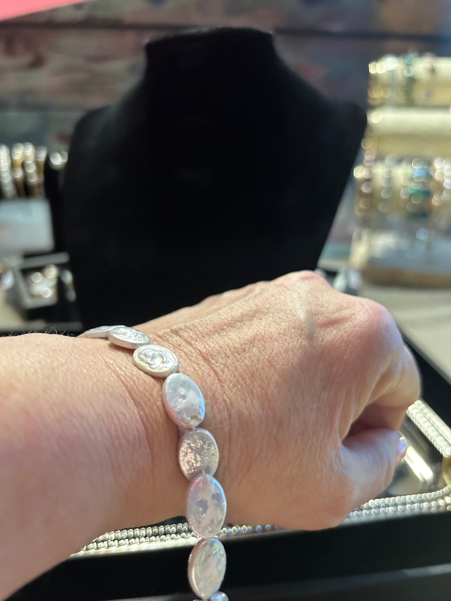 White oval baroque bracelet