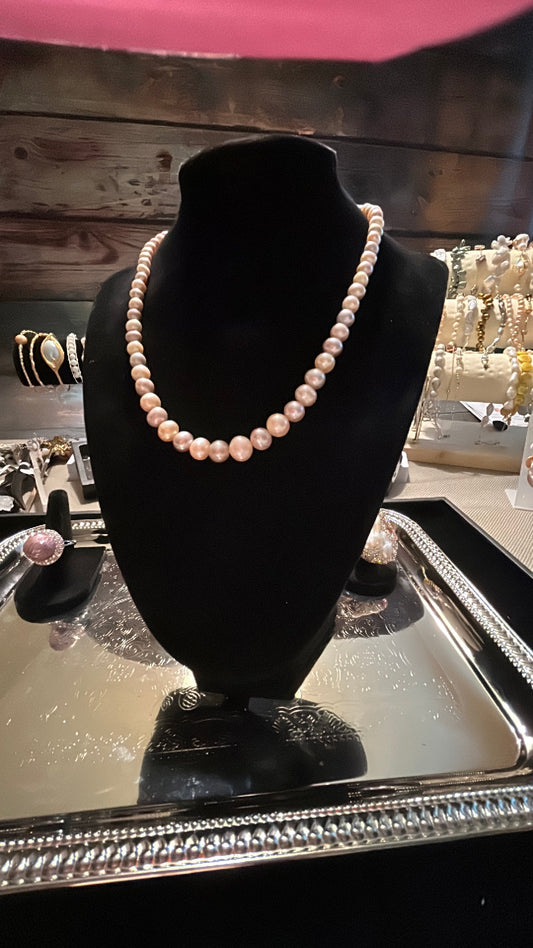 Graduated sizes Edison pearl necklace in pinks
