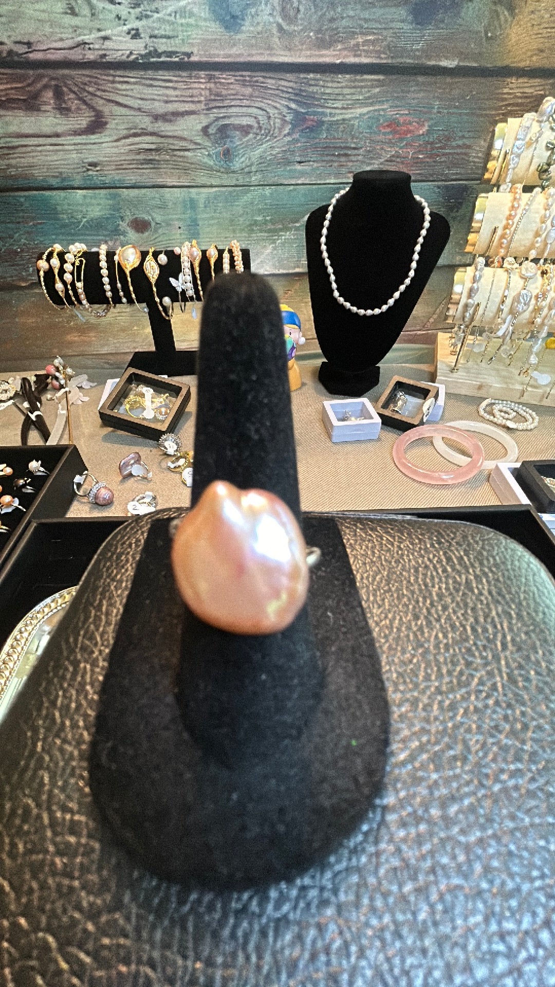 Pink baroque ring adjustable