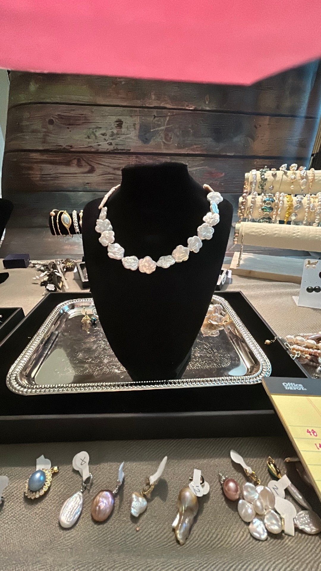 Flower petal baroque necklace