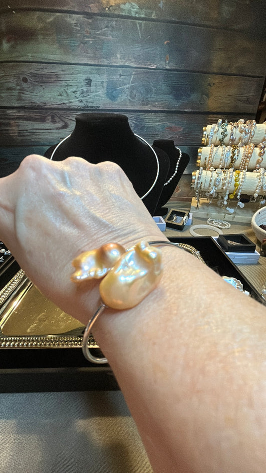 Golden baroque bangle