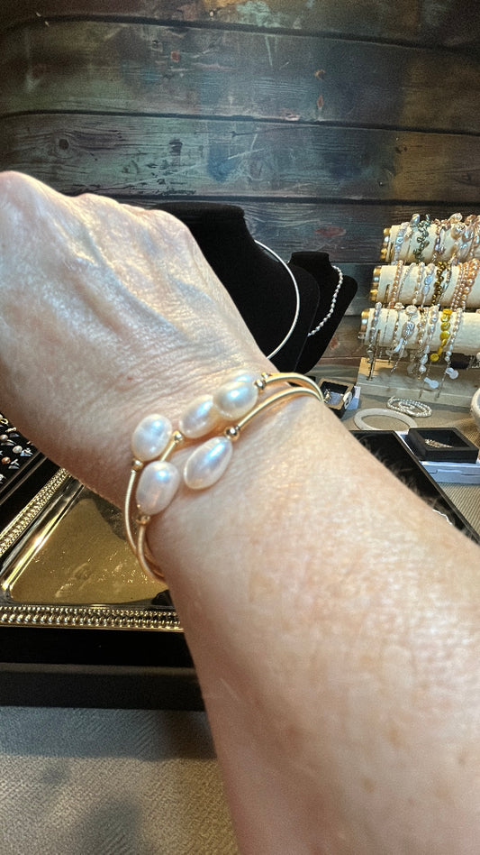 Freshwater pearl bangle