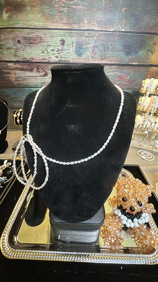 White baby pearl necklace & two bracelets set