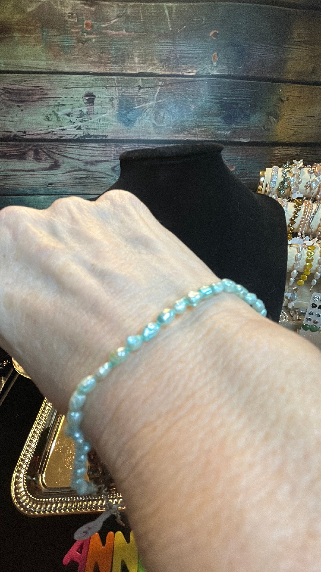 Soft green freshwater pearl bracelet