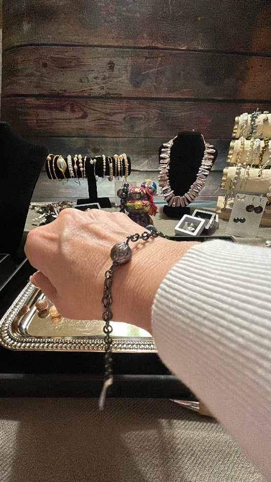 Black dragon skin pearl bracelet