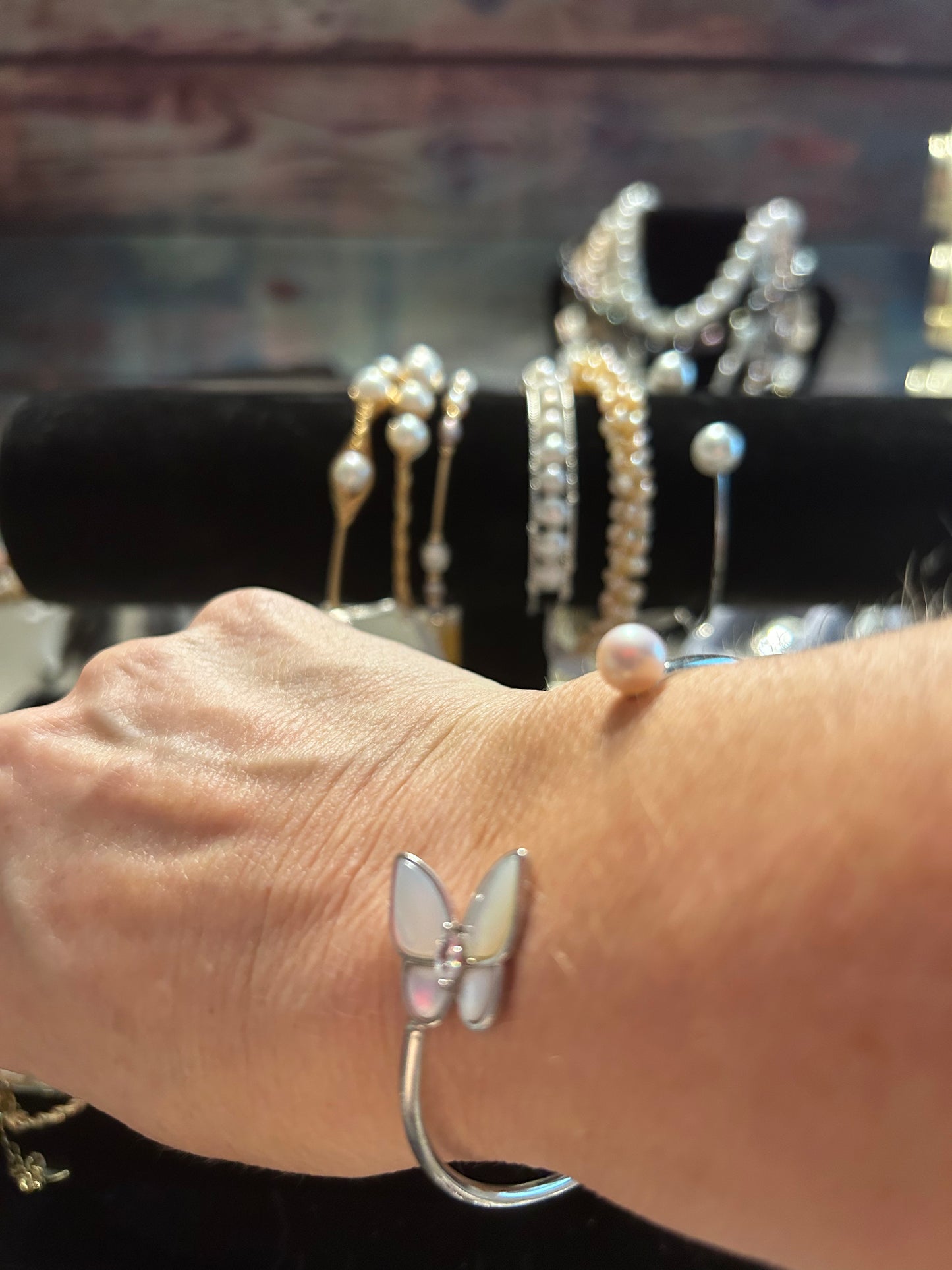 Freshwater pearl cuff bracelet with butterfly