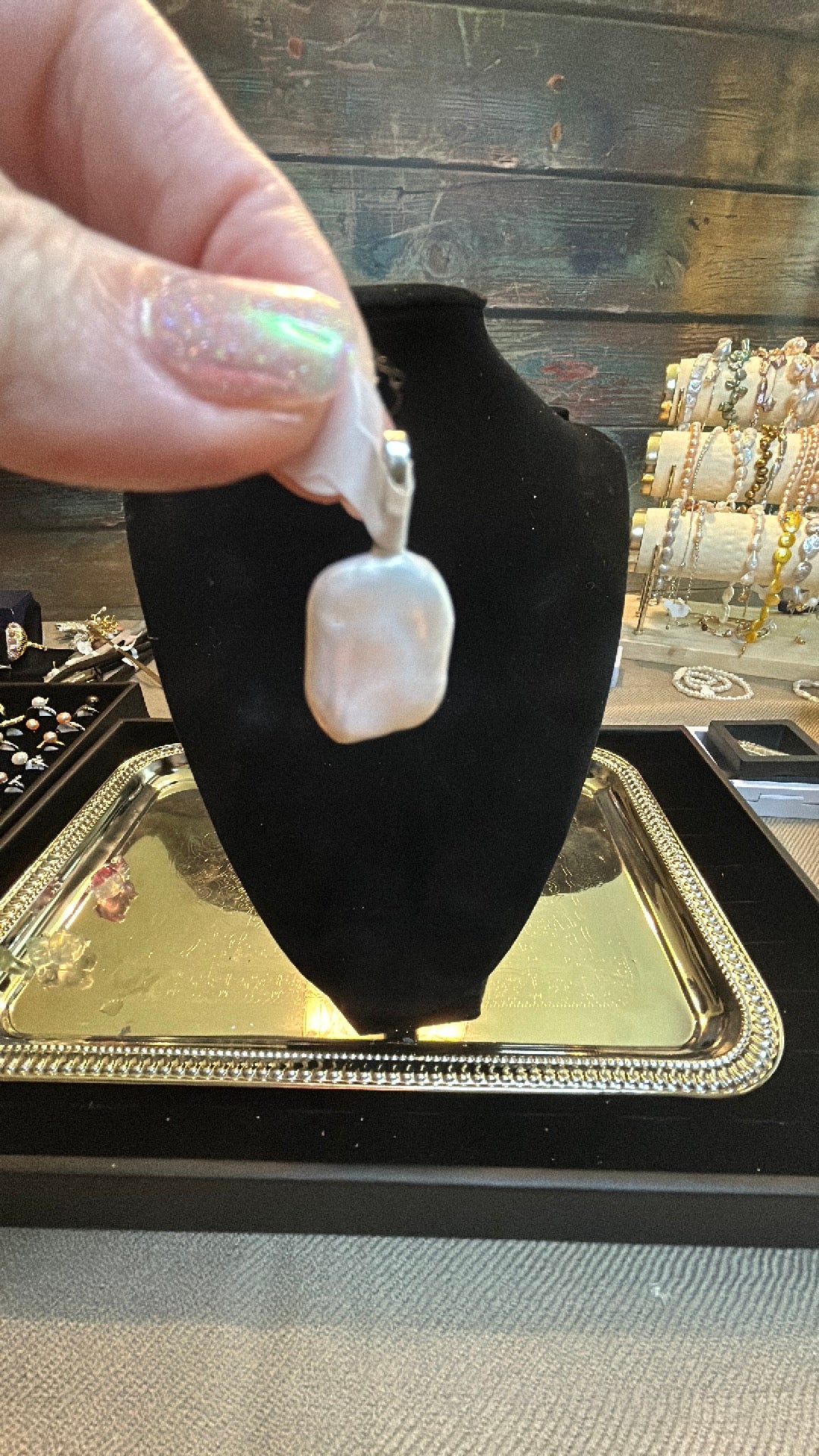 White rectangular baroque pendant