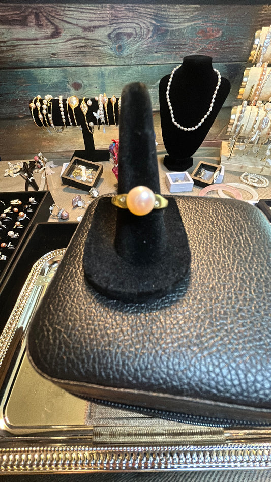 Pink single pearl ring adjustable