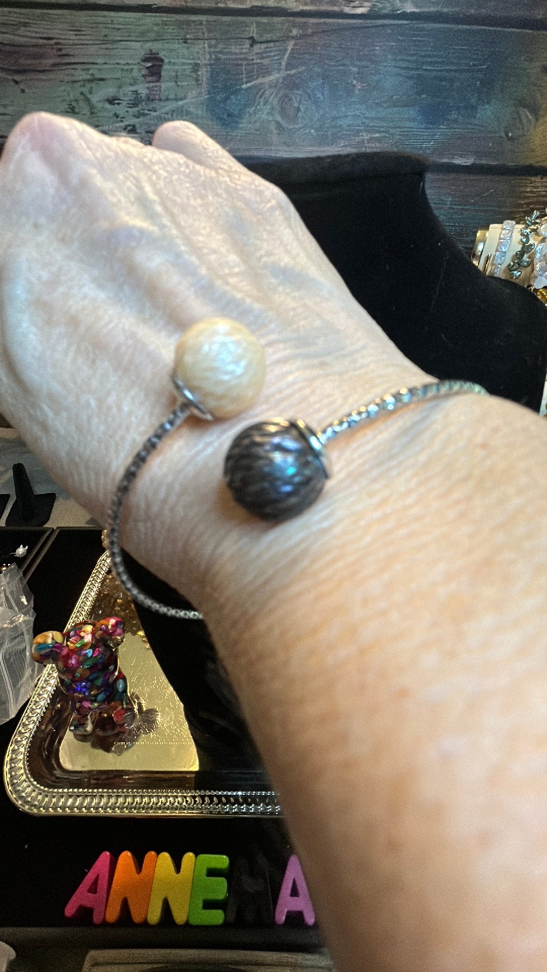 Black & white dragon scale bangle bracelet