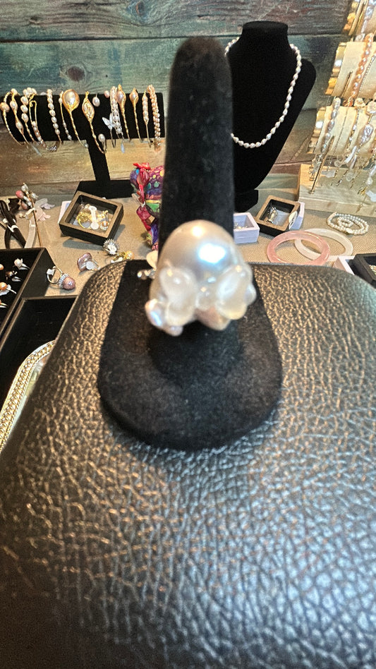 Silver baroque ring with bow adjustable