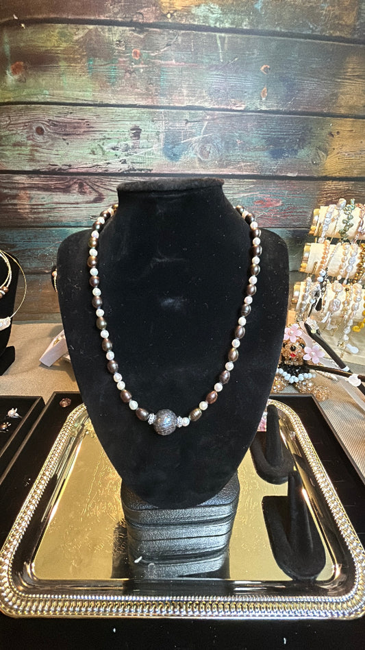 Black dragon scale & mixed pearl necklace