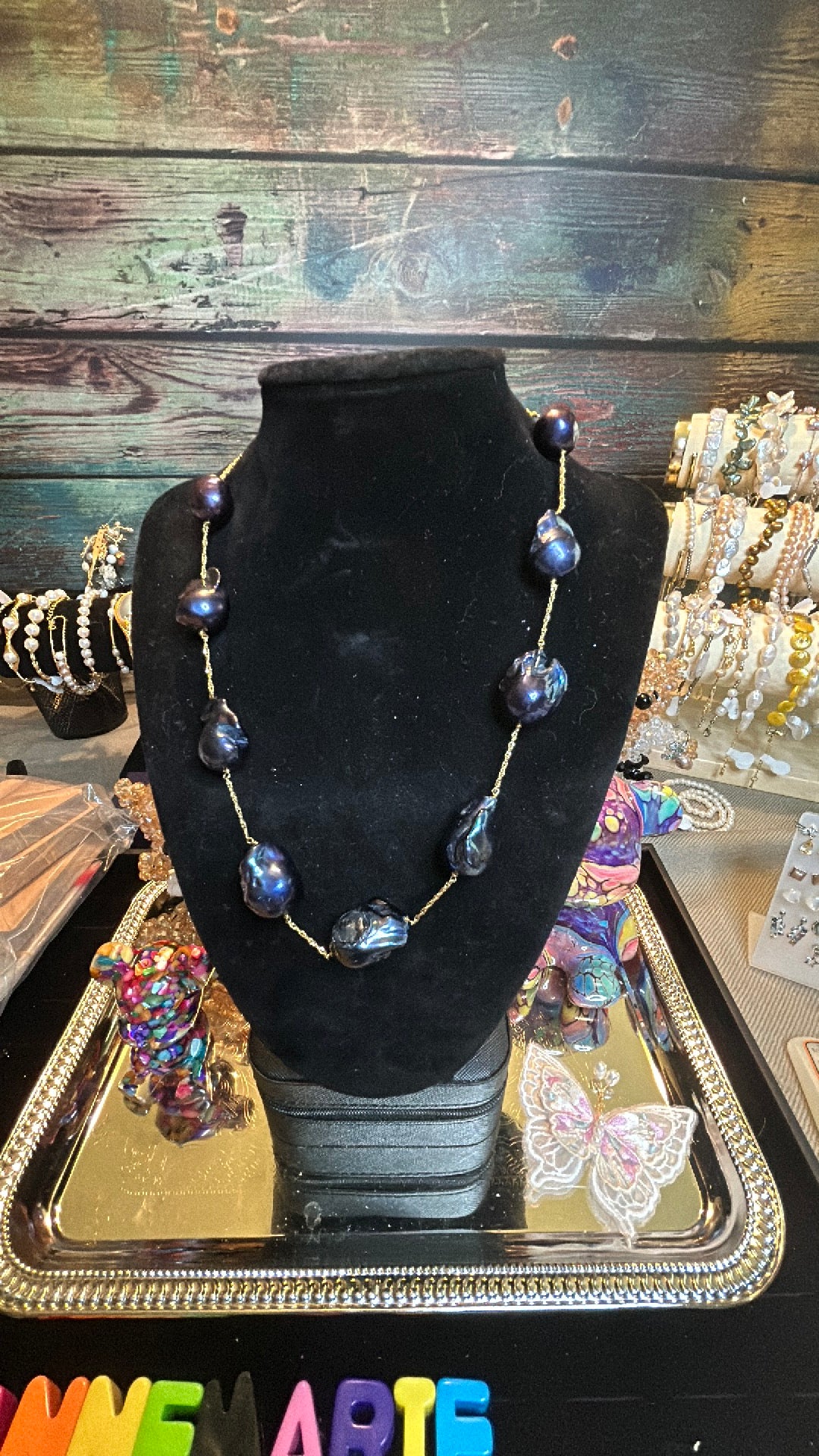 Deep blue baroque necklace in 14k gold