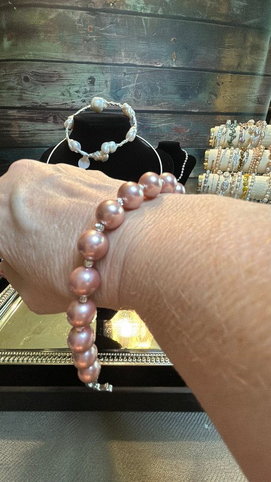 Soft pink Edison bracelet