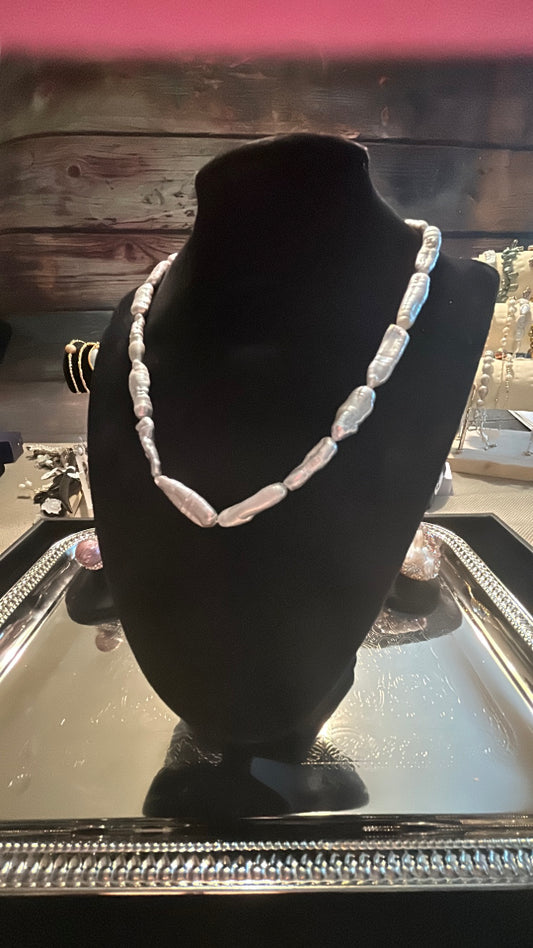 Kashi or stick baroque necklace in silver