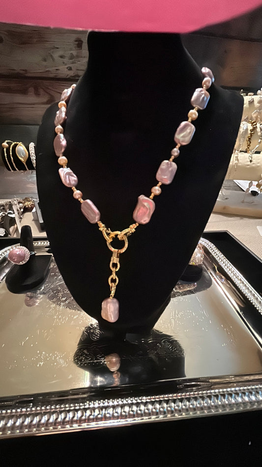 Rectangular baroque necklace with baroque pendant