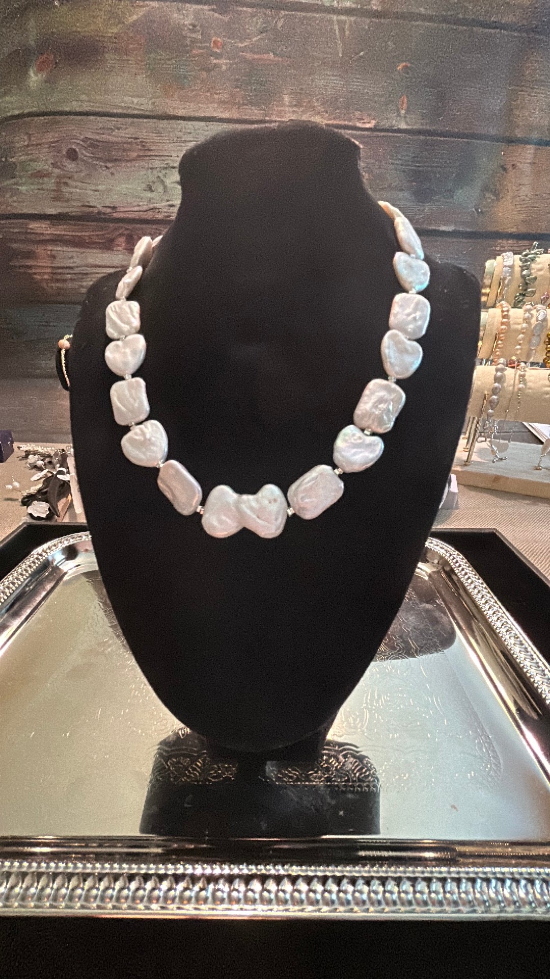 Heart & rectangle shaped with a baroque bow necklace