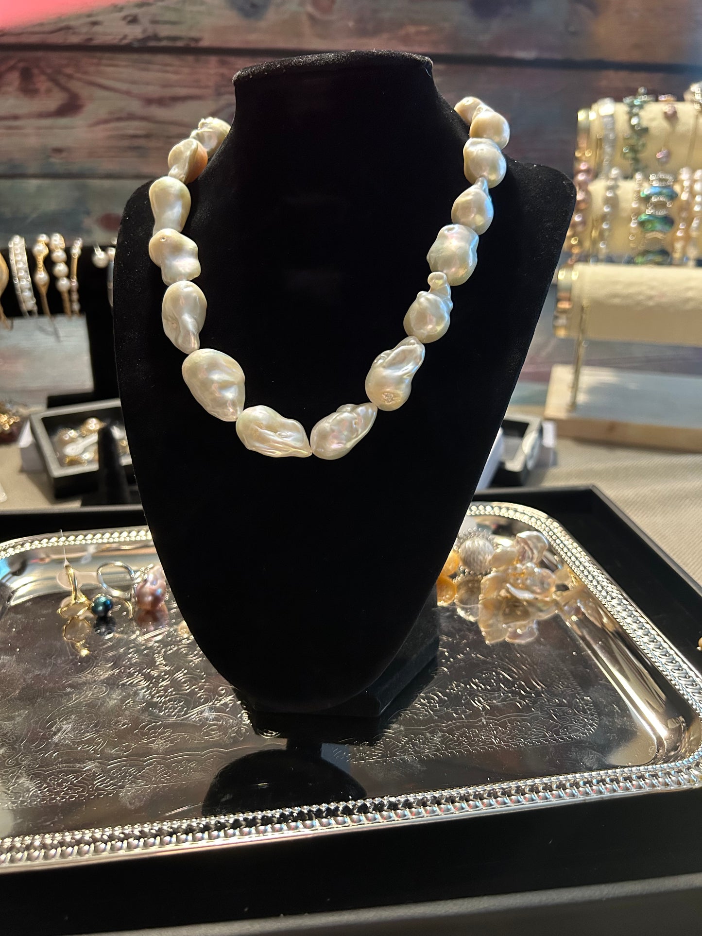 Gorgeous perfect white baroque necklace