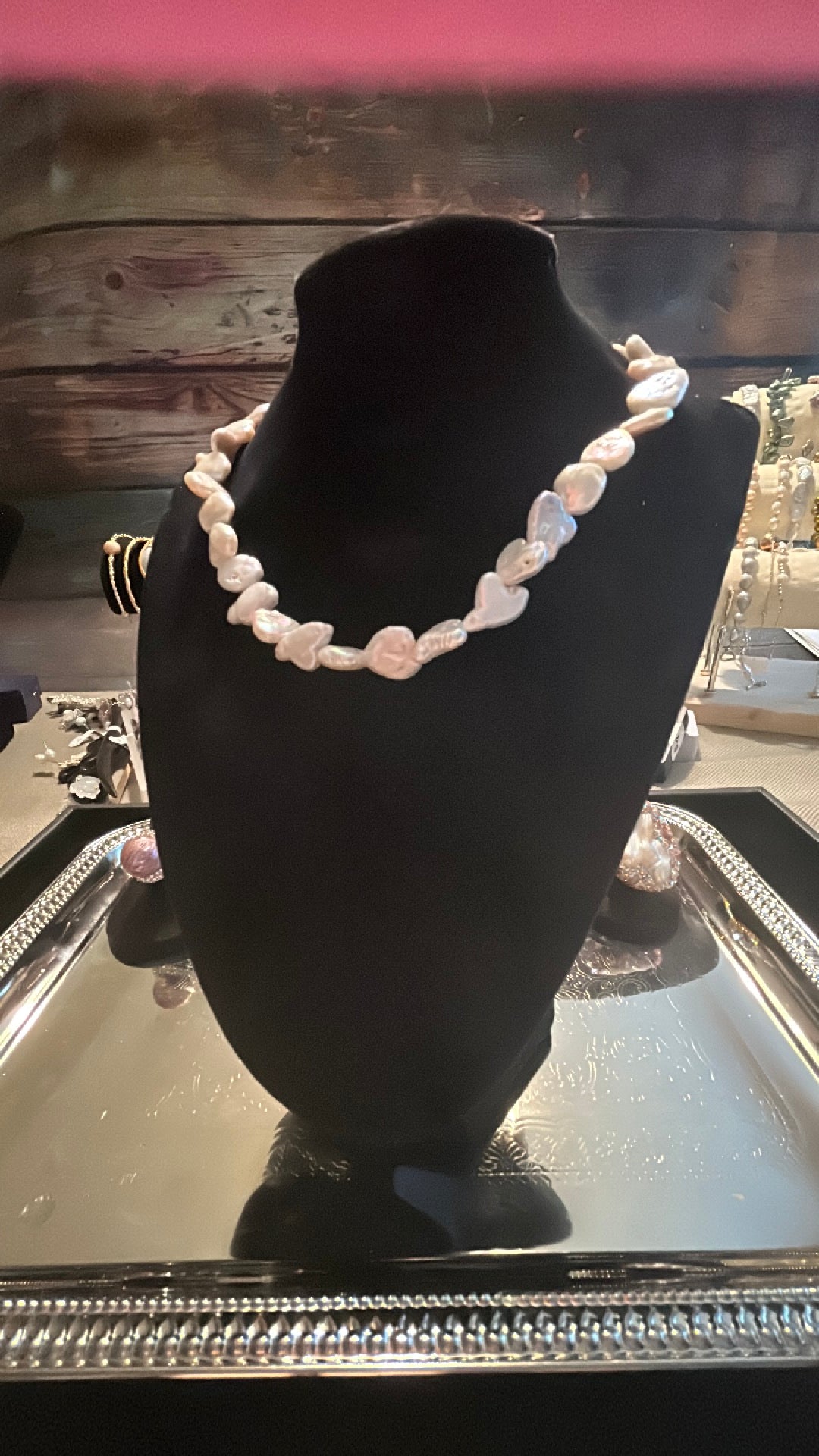 Heart shaped baby baroque necklace