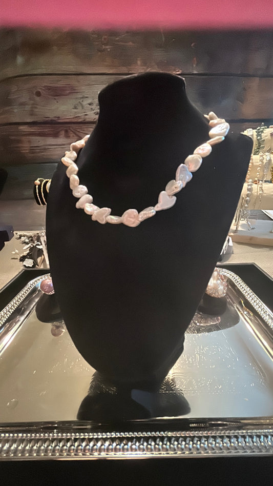 Heart shaped baby baroque necklace